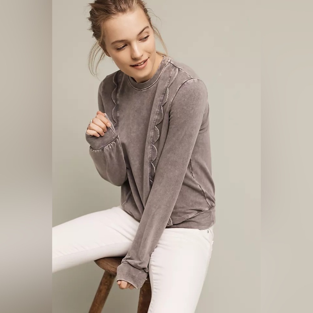 Anthropologie Erin + Ali Weckerlie Scalloped Sweatshirt in Grey - Size M